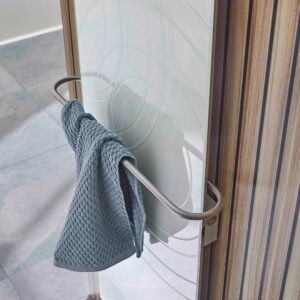 Rätikuivati 2.0 valgest klaasist küttepaneel vannitoa kütmiseks