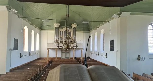 Külakiriku saal, mida köetakse Redwell infrapuna küttega